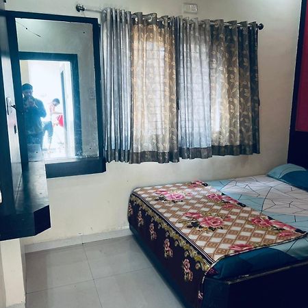 Hotel Sai Vasant Vihar Shirdi Exterior photo