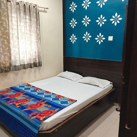 Hotel Sai Vasant Vihar Shirdi Exterior photo